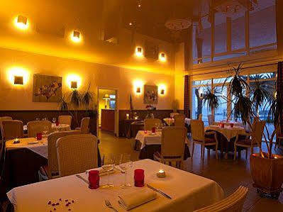 Hotel Les Jardins Du Cèdre 3*